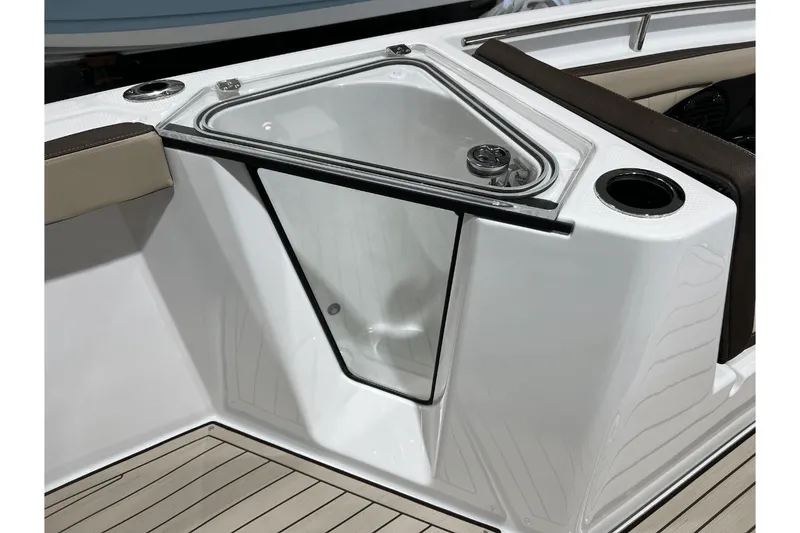 Slide: The Image of Yamaha 255 FSH Sport E 2025 - 17