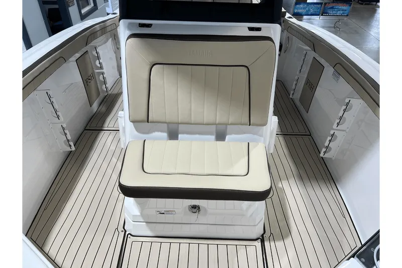 Slide: The Image of Yamaha 255 FSH Sport E 2025 - 20