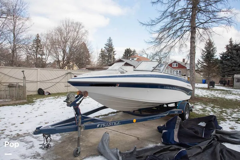The Image of Crownline Boats 180BR 2003 - 9991137