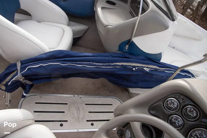 Slide: The Image of Crownline Boats 180BR 2003 - 9991394