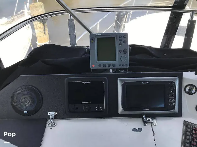 Slide: The Image of Symbol 44 MKII Sundeck 1987 - 9896362