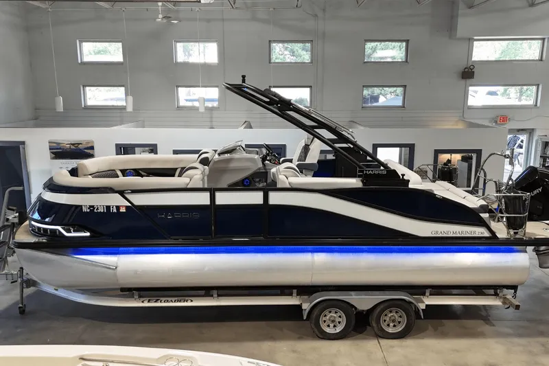 The Image of Harris 230 GRAND MARINER 2023 - 0