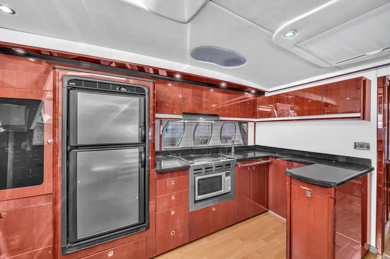 Slide: The Image of Sea Ray 500 Sundancer 2010 - 42
