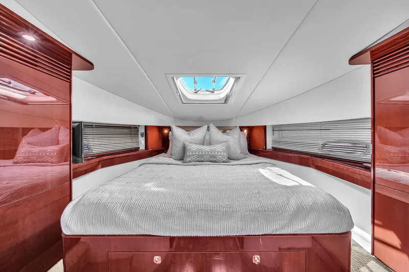 Slide: The Image of Sea Ray 500 Sundancer 2010 - 46