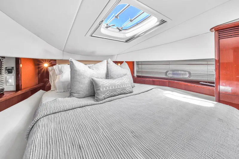 Slide: The Image of Sea Ray 500 Sundancer 2010 - 47