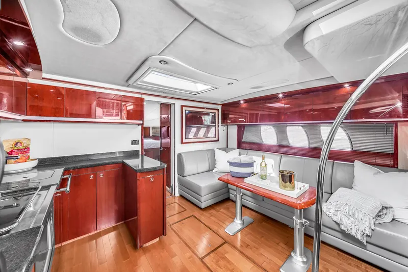 Slide: The Image of Sea Ray 500 Sundancer 2010 - 34