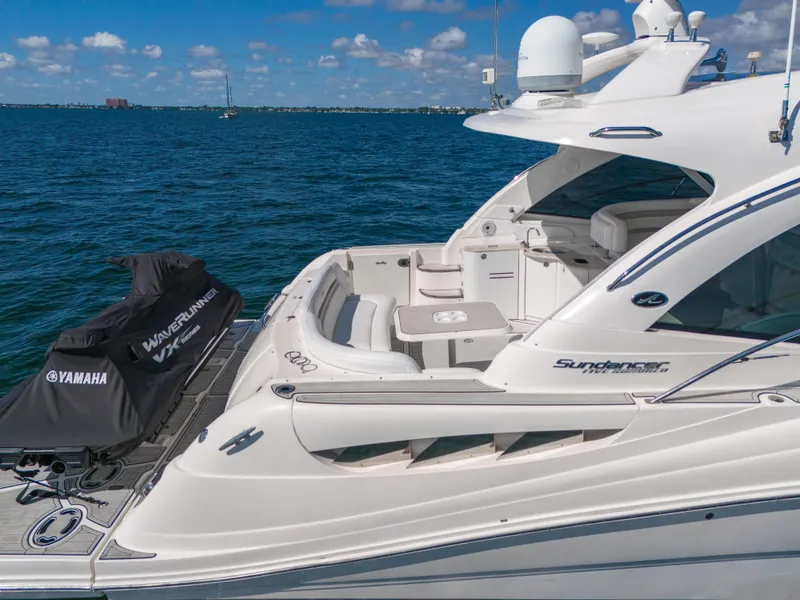 Slide: The Image of Sea Ray 500 Sundancer 2010 - 11