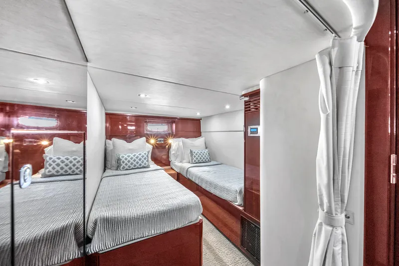 Slide: The Image of Sea Ray 500 Sundancer 2010 - 51