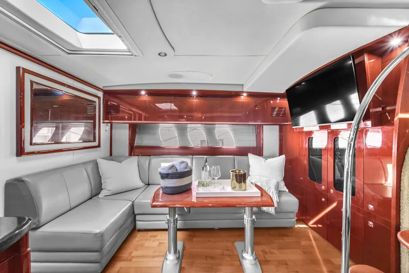 Slide: The Image of Sea Ray 500 Sundancer 2010 - 36