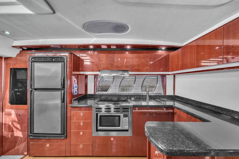 Slide: The Image of Sea Ray 500 Sundancer 2010 - 43