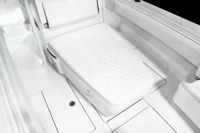 Slide: The Image of Contender 35ST CUSTOM BUILD 35' 2026 - 24