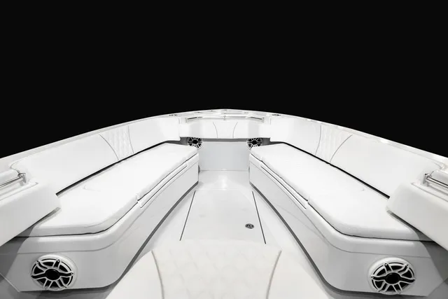 Slide: The Image of Contender 35ST CUSTOM BUILD 35' 2026 - 9