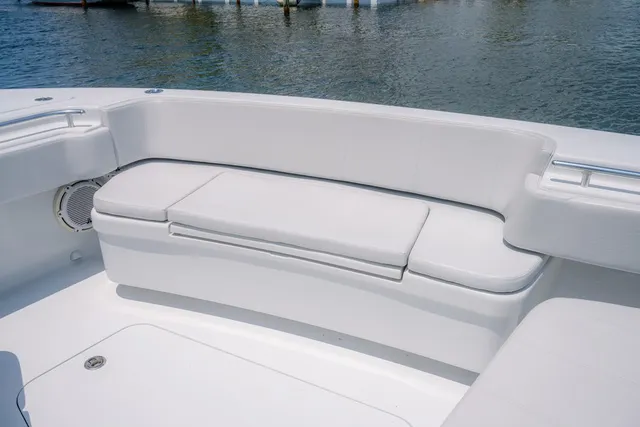 Slide: The Image of Contender 44FA CUSTOM BUILD 44' 2026 - 20