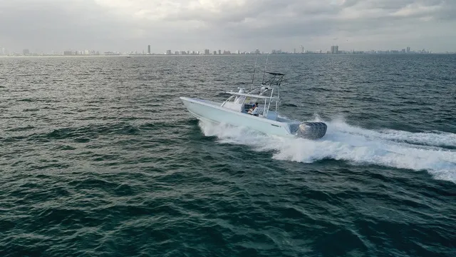 Slide: The Image of Contender 44FA CUSTOM BUILD 44' 2026 - 4