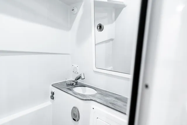 Slide: The Image of Contender 44FA CUSTOM BUILD 44' 2026 - 64