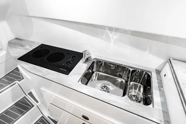 Slide: The Image of Contender 44FA CUSTOM BUILD 44' 2026 - 71