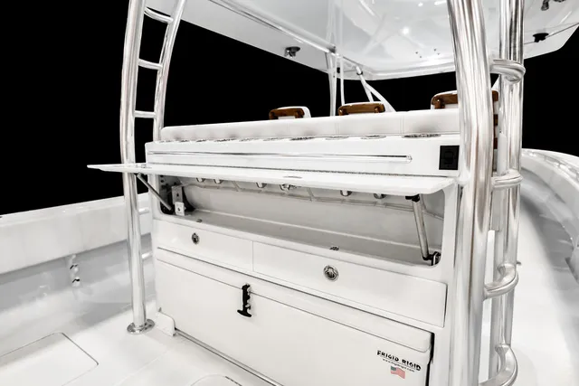 Slide: The Image of Contender 44FA CUSTOM BUILD 44' 2026 - 82