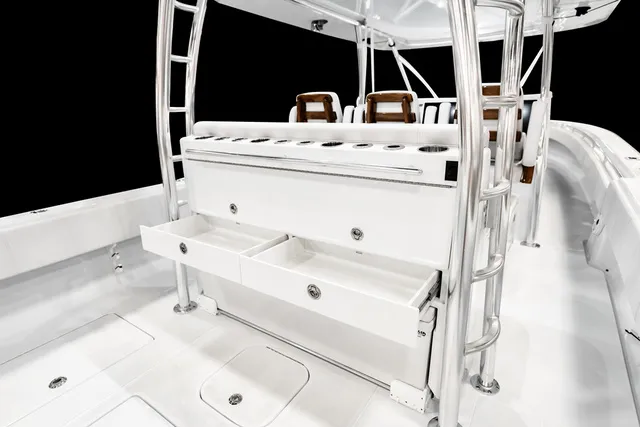 Slide: The Image of Contender 44FA CUSTOM BUILD 44' 2026 - 84