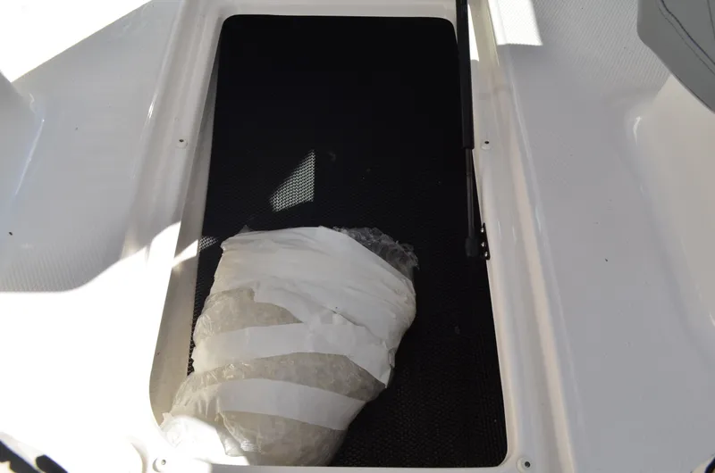 Slide: The Image of Chaparral 23 SSI OB 2027 - 8