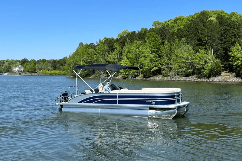 Slide: The Image of Harris 250 Sunliner 2025 - 2