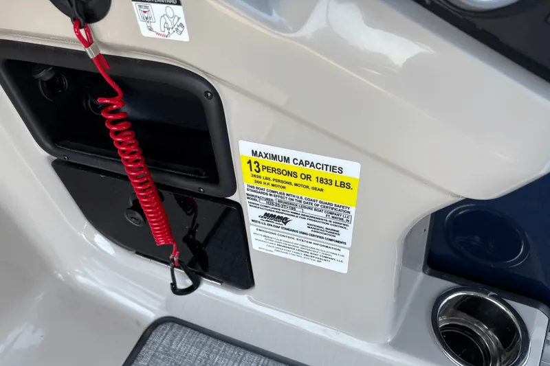 Slide: The Image of Harris 250 Sunliner 2025 - 22