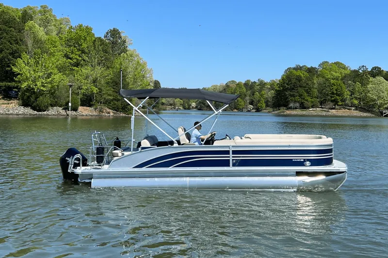 Slide: The Image of Harris 250 Sunliner 2025 - 3