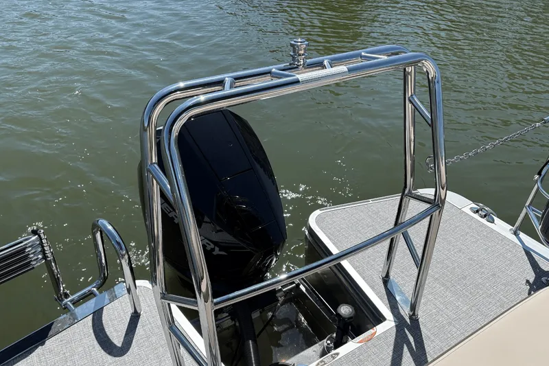 Slide: The Image of Harris 250 Sunliner 2025 - 30