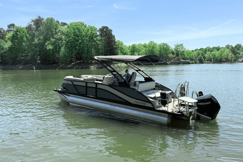 Slide: The Image of Harris 230 Grand Mariner 2025 - 5