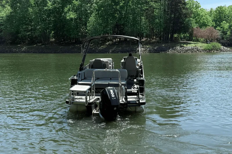 Slide: The Image of Harris 230 Grand Mariner 2025 - 6