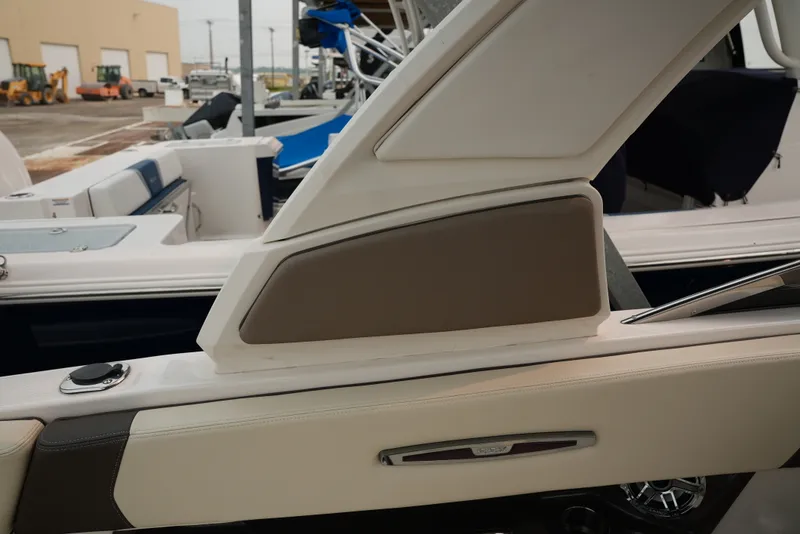 Slide: The Image of Chaparral 307SSX 2021 - 45