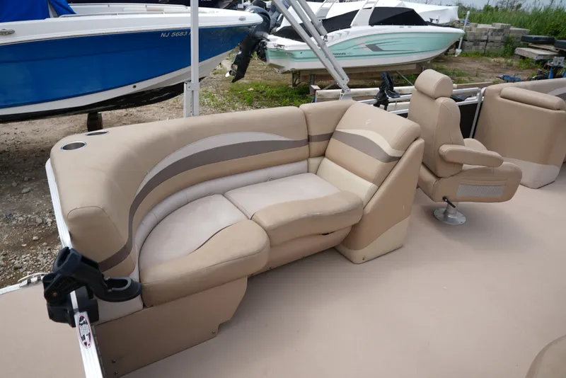 Slide: The Image of Cypress Cay 25 SEABREEZE 2015 - 4