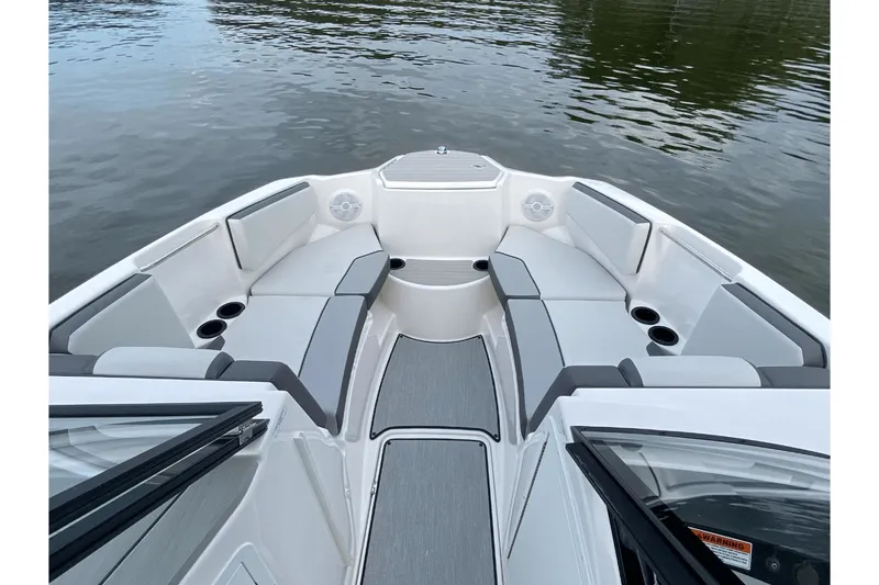 Slide: The Image of Yamaha AR220 2025 - 11