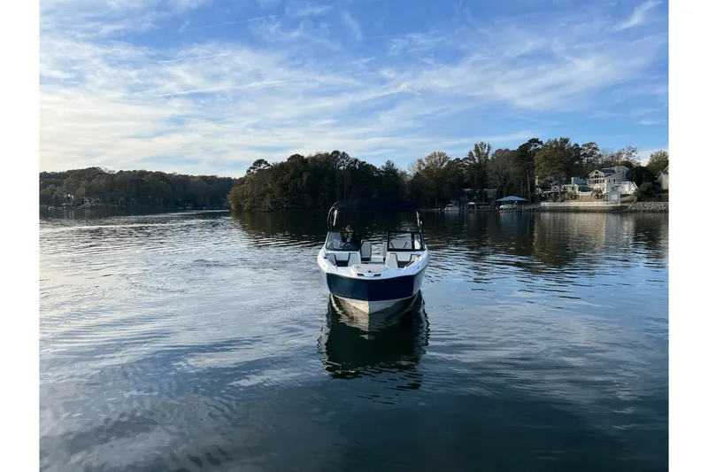 Slide: The Image of Yamaha AR220 2025 - 3