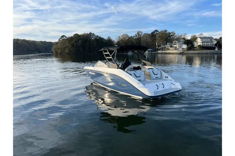 Slide: The Image of Yamaha AR220 2025 - 5