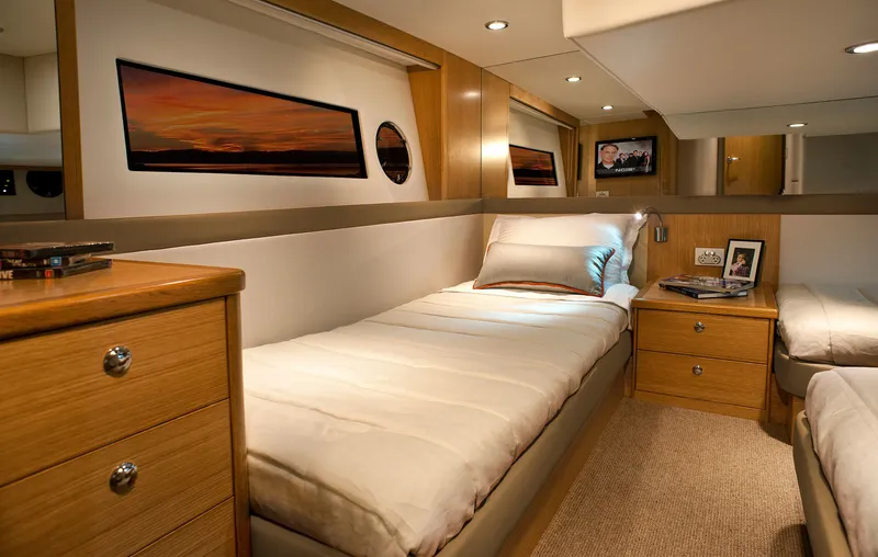 Slide: The Image of Riviera 445 SUV 2026 - 56828