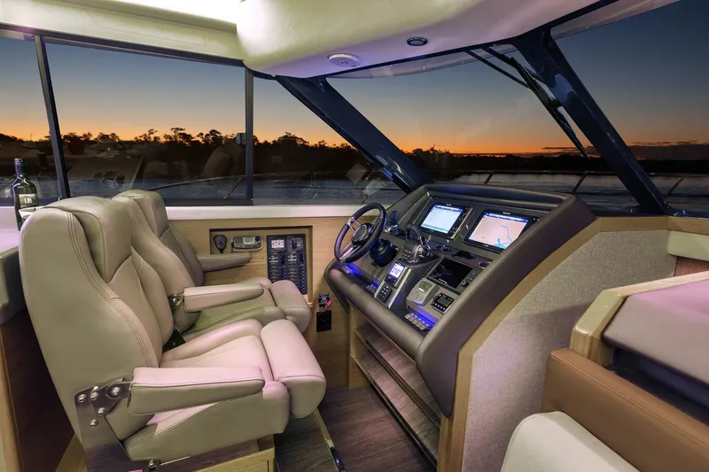 Slide: The Image of Riviera 445 SUV 2027 - 56822