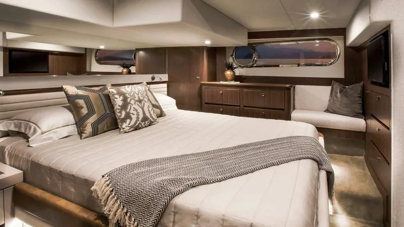 Slide: The Image of Belize 54 Daybridge Master Stateroom 01 - 3944391