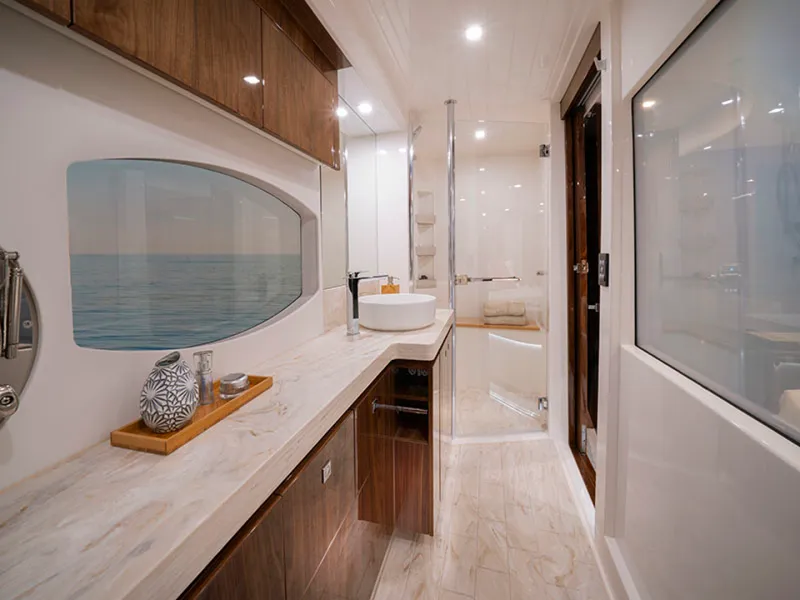 Slide: The Image of Riviera 6000 Sport Yacht Platinum Edition 2026 - 1534650