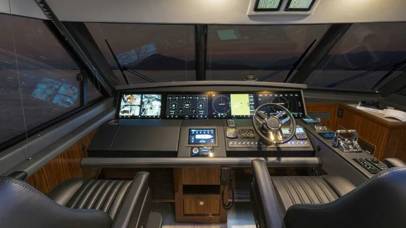 Slide: The Image of 031 Riviera 72 SMY SII Helm 1 Scaled - 5755055