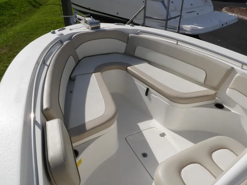 Slide: The Image of NauticStar 2500 XS Center Console 2015 - 51704