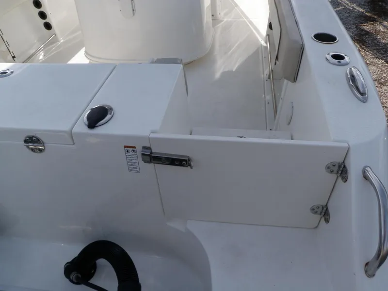 Slide: The Image of NauticStar 2500 XS Center Console 2015 - 51713