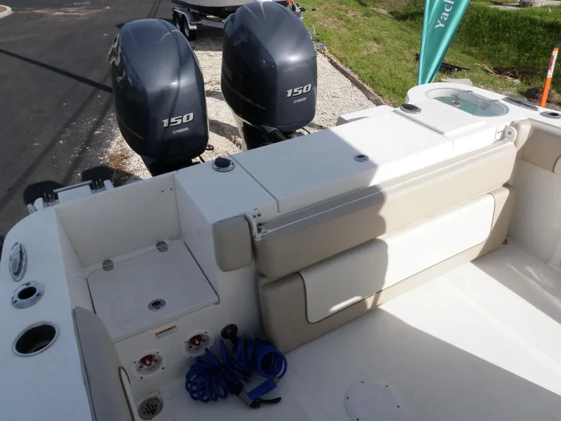 Slide: The Image of NauticStar 2500 XS Center Console 2015 - 51716