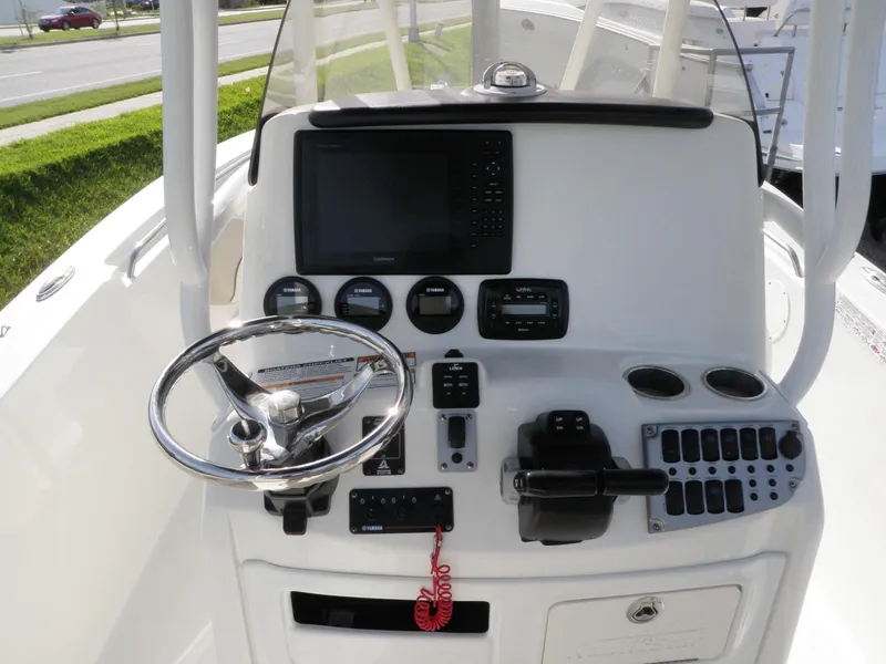 Slide: The Image of NauticStar 2500 XS Center Console 2015 - 51698