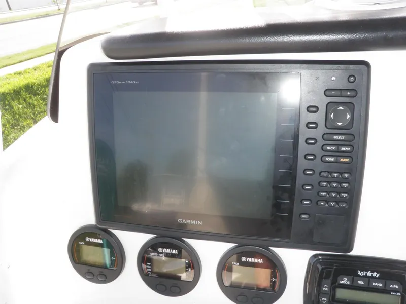 Slide: The Image of NauticStar 2500 XS Center Console 2015 - 51699