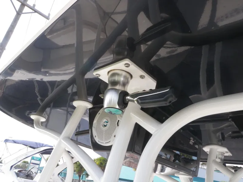 Slide: The Image of NauticStar 2500 XS Center Console 2015 - 51701