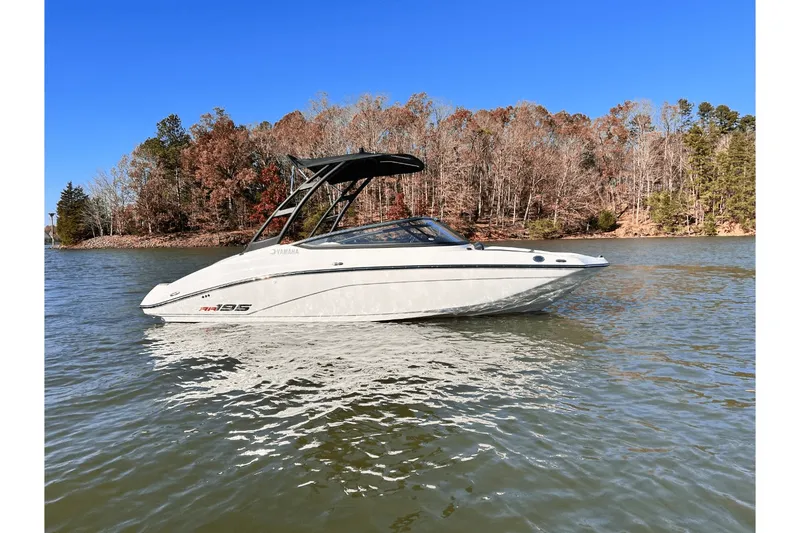 Slide: The Image of Yamaha AR195 2025 - 20