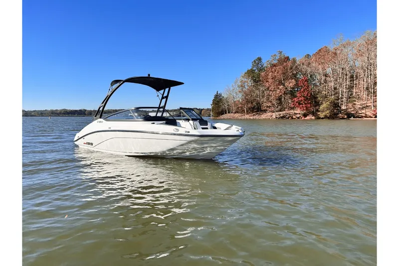 Slide: The Image of Yamaha AR195 2025 - 4