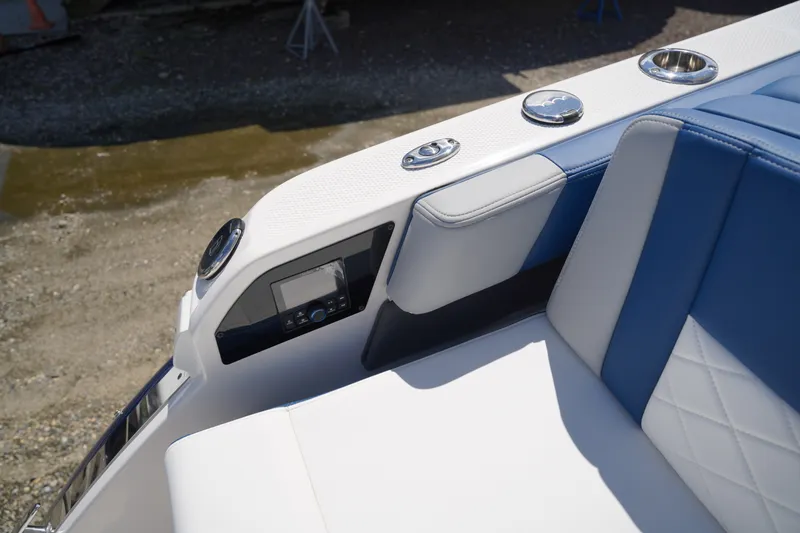 Slide: The Image of Chaparral 310OSX 2026 - 8