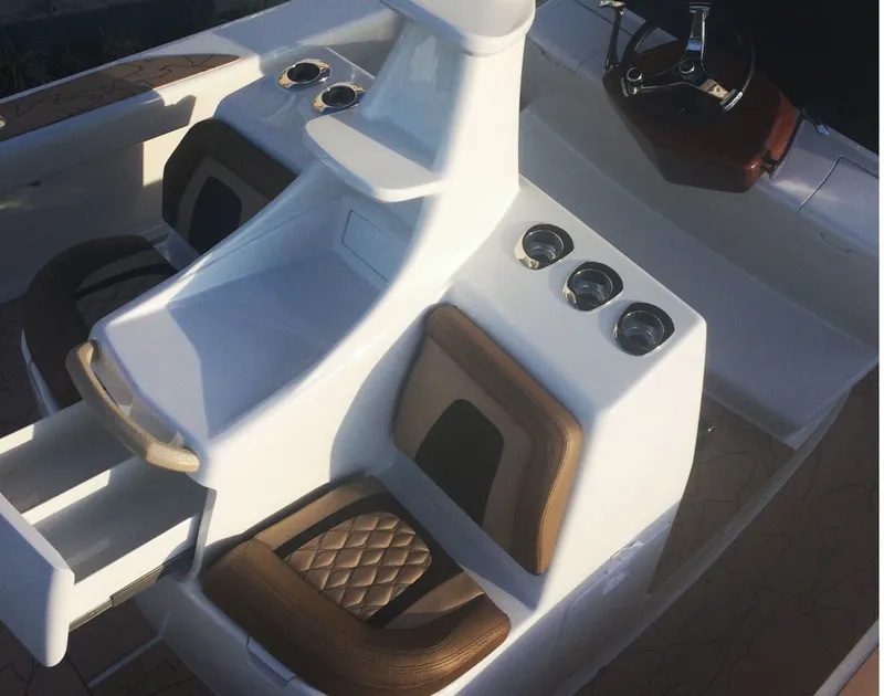 Slide: The Image of Aft Seating - 1814291