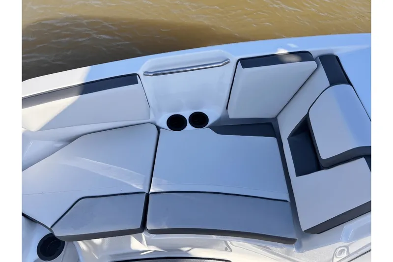 Slide: The Image of Yamaha AR220 2025 - 20